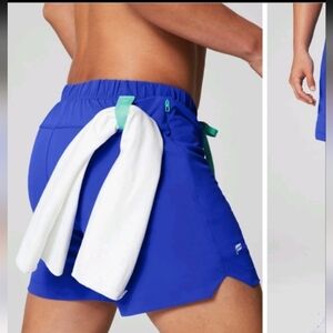 FABLETICS The One Short 5" in Oxford Blue sz M